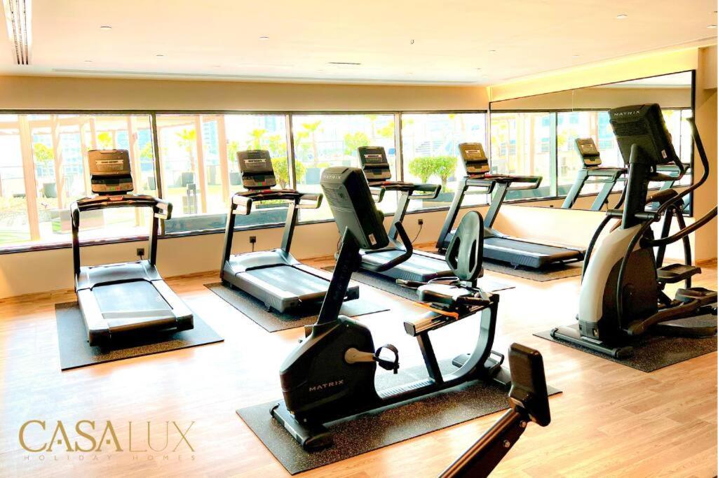 Lovely Big Studio W/ Burj Khalifa View In Downtown Dubaï Extérieur photo