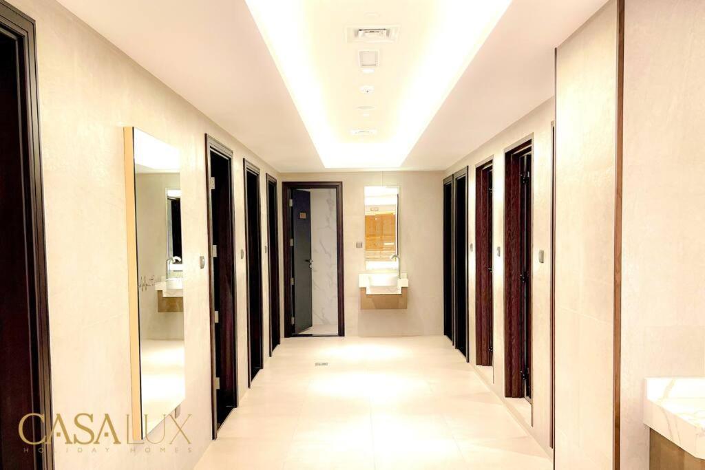 Lovely Big Studio W/ Burj Khalifa View In Downtown Dubaï Extérieur photo